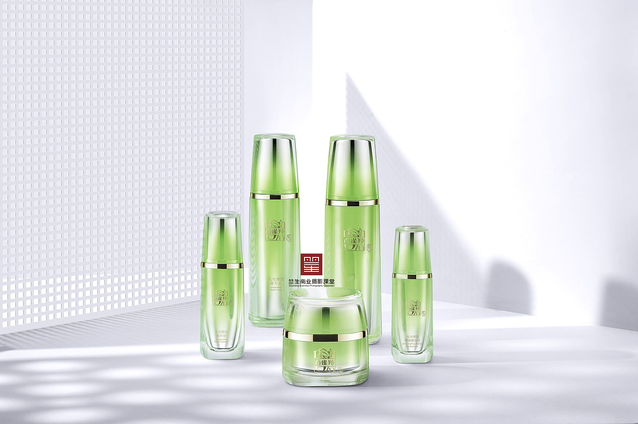 竺生老師掌鏡，百雀羚水光彈潤系列詮釋國潮美妝新高度